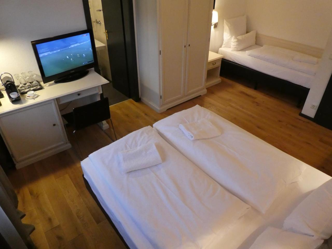 Hotel Restaurant Felderbock Nussloch ภายนอก รูปภาพ