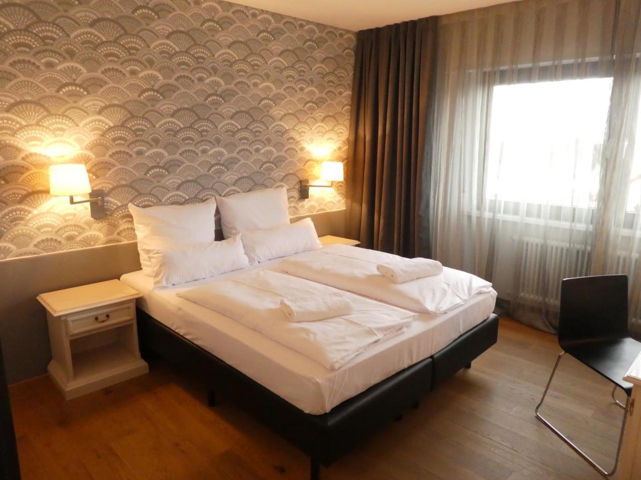 Hotel Restaurant Felderbock Nussloch ภายนอก รูปภาพ