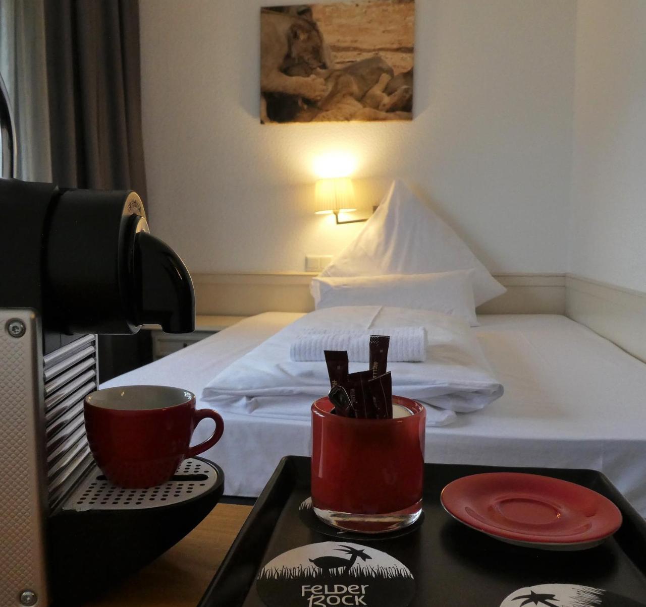 Hotel Restaurant Felderbock Nussloch ภายนอก รูปภาพ